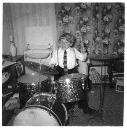 Steve Williams drummer / dwarf actor FIRST DRUM KIT